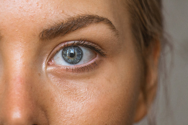 3 Signs Your Skin’s Too Dry for Matte Foundation